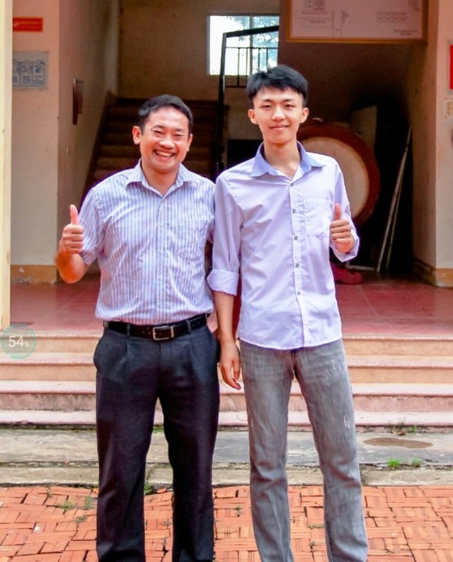 Cậu học trò mồ côi cha mẹ đạt 28,4 điểm nguyện vọng vào ĐH Ngoại thương - 4 Cậu học trò mồ côi cha mẹ đạt 28,4 điểm nguyện vọng vào ĐH Ngoại thương - 4