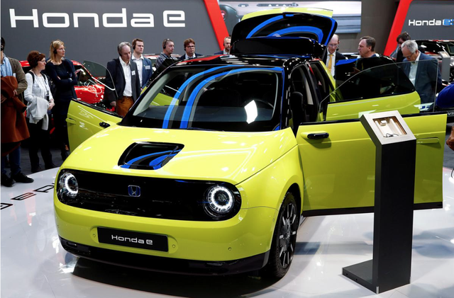 Honda E lách khe hẹp trên thị trường xe chạy điện - 1