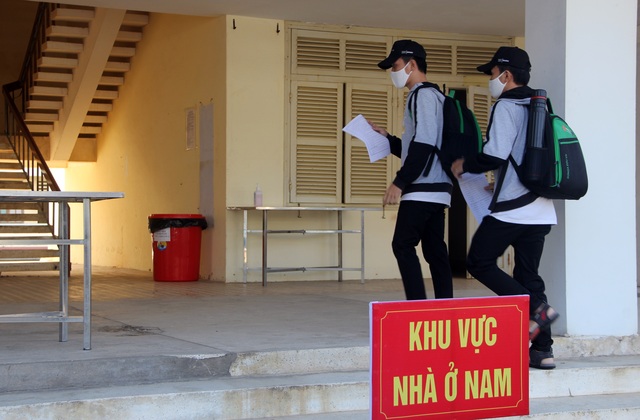 Phú Yên đón 122 công dân từ Đà Nẵng về cách ly theo dõi - 5 Phú Yên đón 122 công dân từ Đà Nẵng về cách ly theo dõi - 5