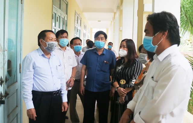 Đảm bảo quy định về giãn cách và an toàn sức khỏe cho thí sinh - 1 Đảm bảo quy định về giãn cách và an toàn sức khỏe cho thí sinh - 1
