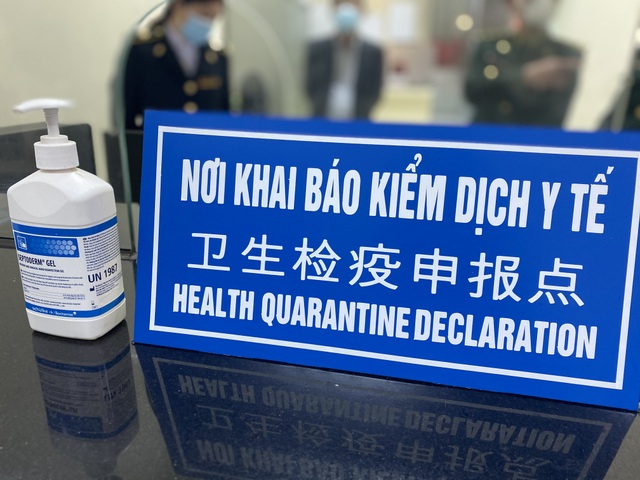 Experts entering Vietnam for a short period of time do not have to be in concentrated medical isolation for 14 days - 1