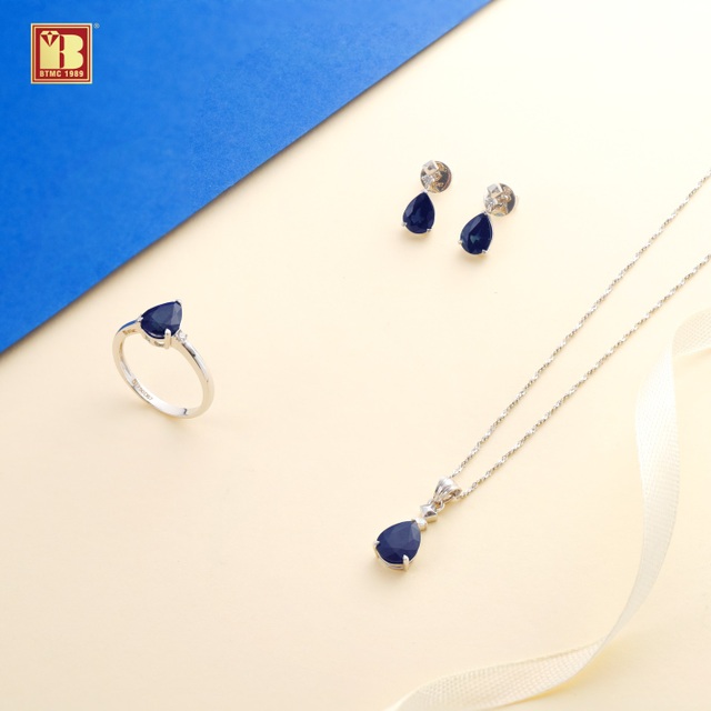 Tháng 9 chào thu với trang sức Sapphire sang trọng, may mắn, an lành - 3 Tháng 9 chào thu với trang sức Sapphire sang trọng, may mắn, an lành - 3