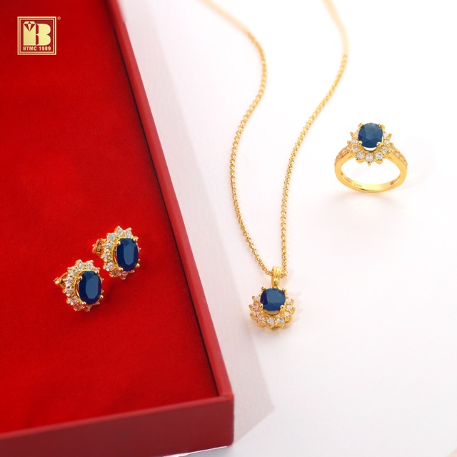 Tháng 9 chào thu với trang sức Sapphire sang trọng, may mắn, an lành - 4 Tháng 9 chào thu với trang sức Sapphire sang trọng, may mắn, an lành - 4