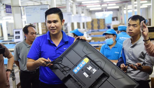Ông Phạm Văn Tam nói gì khi Bộ Công an kết luận chưa có căn cứ xác định Asanzo lừa dối khách hàng? - 1 Ông Phạm Văn Tam nói gì khi Bộ Công an kết luận chưa có căn cứ xác định Asanzo lừa dối khách hàng? - 1