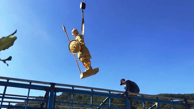 Yêu cầu đưa đội quân đất nung “giống lính Tần Thủy Hoàng” về nơi sản xuất - 1 Yêu cầu đưa đội quân đất nung “giống lính Tần Thủy Hoàng” về nơi sản xuất - 1