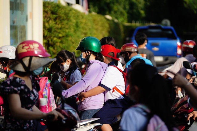 Ngôi trường tiểu học có đến... 90 lớp, tựu trường phải chia ca, chia ngày - 17 Ngôi trường tiểu học có đến... 90 lớp, tựu trường phải chia ca, chia ngày - 17