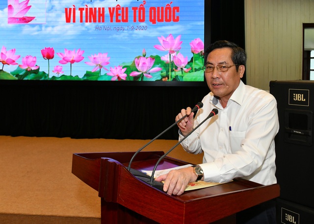 “Vì sự thật lịch sử, vì tình yêu Tổ quốc” ra mắt độc giả - 2 “Vì sự thật lịch sử, vì tình yêu Tổ quốc” ra mắt độc giả - 2