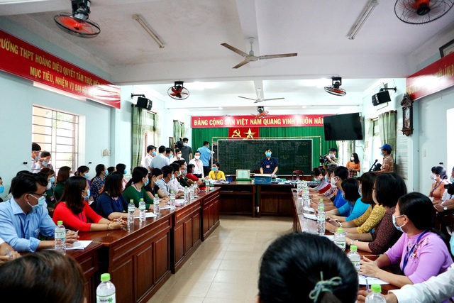 Cục trưởng Mai Văn Trinh kiểm tra công tác coi thi tốt nghiệp tại Quảng Nam - 2 Cục trưởng Mai Văn Trinh kiểm tra công tác coi thi tốt nghiệp tại Quảng Nam - 2