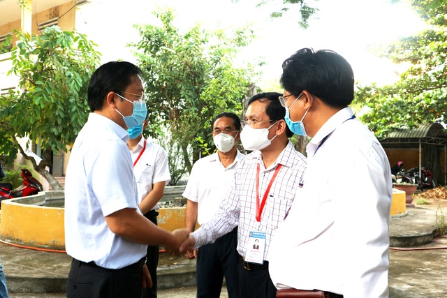 Cục trưởng Mai Văn Trinh kiểm tra công tác coi thi tốt nghiệp tại Quảng Nam - 6 Cục trưởng Mai Văn Trinh kiểm tra công tác coi thi tốt nghiệp tại Quảng Nam - 6