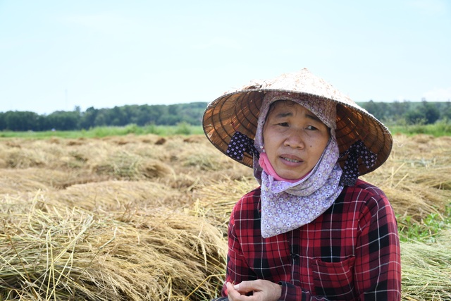 Chàng trai vượt qua nghịch cảnh: Ba, mẹ gửi gạo, mắm con kiếm tiền đi học - 3 Chàng trai vượt qua nghịch cảnh: Ba, mẹ gửi gạo, mắm con kiếm tiền đi học - 3