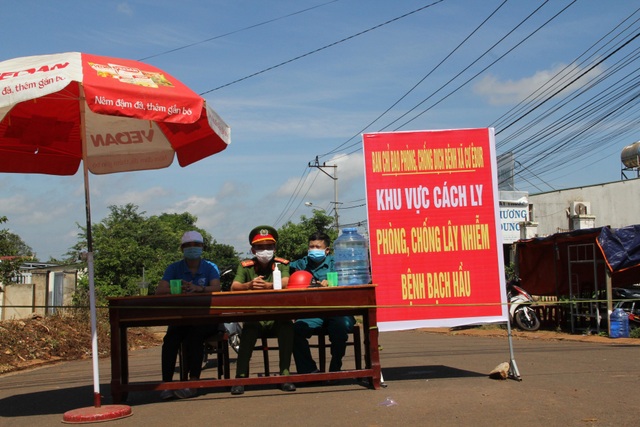 Cách ly hơn 300 hộ dân tại TP Buôn Ma Thuột phòng bạch hầu - 1 Cách ly hơn 300 hộ dân tại TP Buôn Ma Thuột phòng bạch hầu - 1