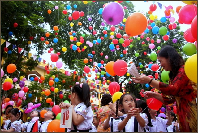 Gần 23 triệu học sinh cả nước chào đón năm học mới trong dịch Covid-19 - 1 Gần 23 triệu học sinh cả nước chào đón năm học mới trong dịch Covid-19 - 1