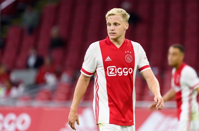 Tại sao Man Utd chọn ký hợp đồng với Donny van de Beek? - 3 Tại sao Man Utd chọn ký hợp đồng với Donny van de Beek? - 3