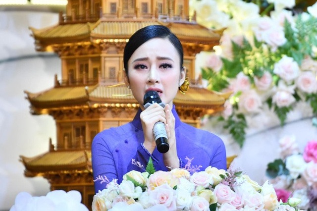 Sự thay đổi của Angela Phương Trinh sau 2 năm rời xa showbiz - 3 Sự thay đổi của Angela Phương Trinh sau 2 năm rời xa showbiz - 3