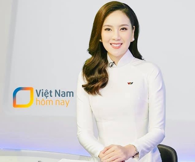 BTV Mai Ngọc được khen giống NSƯT Kim Tiến khi tái hiện MC Thời sự 50 năm - 6 BTV Mai Ngọc được khen giống NSƯT Kim Tiến khi tái hiện MC Thời sự 50 năm - 6