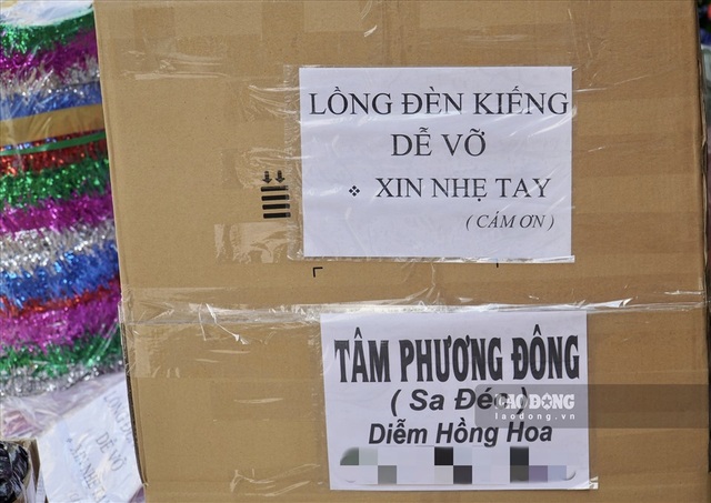 Làng nghề lồng đèn đìu hiu, làm cầm chừng nghe ngóng dịch bệnh - 8 Làng nghề lồng đèn đìu hiu, làm cầm chừng nghe ngóng dịch bệnh - 8