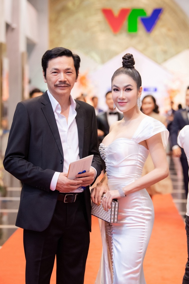 Hoa hậu Áo dài Tuyết Nga tiết lộ bất ngờ về Xuân Bắc, Hồng Diễm - 3 Hoa hậu Áo dài Tuyết Nga tiết lộ bất ngờ về Xuân Bắc, Hồng Diễm - 3