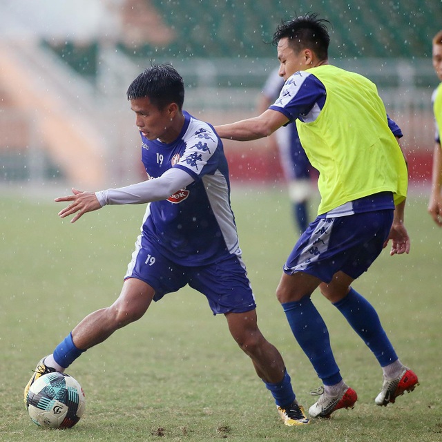 Công Phượng và hai tân binh Costa Rica tập luyện chờ V-League - 7 Công Phượng và hai tân binh Costa Rica tập luyện chờ V-League - 7