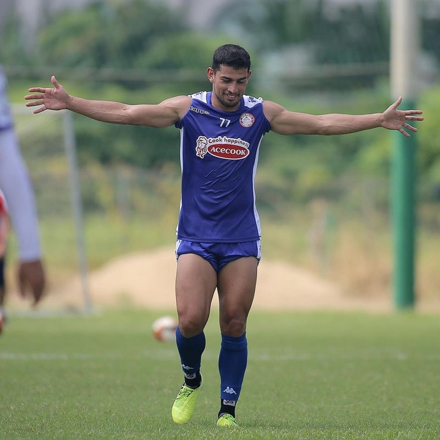 Công Phượng và hai tân binh Costa Rica tập luyện chờ V-League - 8 Công Phượng và hai tân binh Costa Rica tập luyện chờ V-League - 8