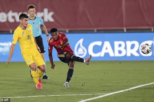 Sergio Ramos và Fati tỏa sáng, Tây Ban Nha thắng đậm Ukraine - 3 Sergio Ramos và Fati tỏa sáng, Tây Ban Nha thắng đậm Ukraine - 3