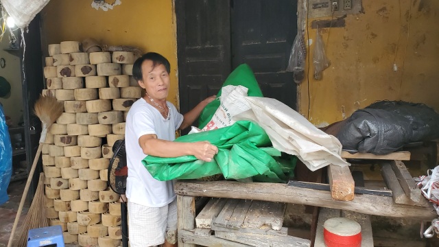 Làng nghề sản xuất đồ chơi trung thu ảm đạm vì dịch Covid-19 - 1 Làng nghề sản xuất đồ chơi trung thu ảm đạm vì dịch Covid-19 - 1