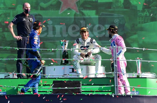 Biến căng ở Monza, F1 đã có một chặng đua đi vào lịch sử - 21 Biến căng ở Monza, F1 đã có một chặng đua đi vào lịch sử - 21