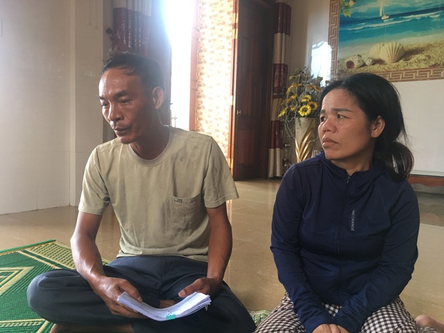 Thêm ngư dân gánh nợ vì tàu chìm gần 1 năm vẫn chưa được chi trả bảo hiểm - 1 Thêm ngư dân gánh nợ vì tàu chìm gần 1 năm vẫn chưa được chi trả bảo hiểm - 1