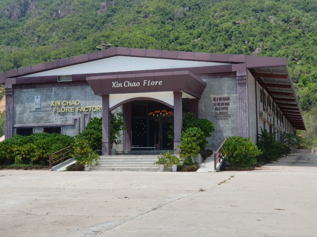 Vụ xử lý loạt showroom đón khách Trung Quốc có nguy cơ “chìm xuồng” (!?) - 1 Vụ xử lý loạt showroom đón khách Trung Quốc có nguy cơ “chìm xuồng” (!?) - 1