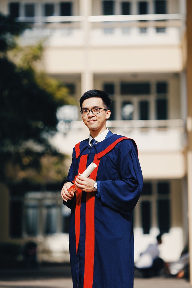 Thủ khoa Vũ Quang Huy: “Xã hội học-một góc nhìn nhân văn hơn với cuộc đời” - 1 Thủ khoa Vũ Quang Huy: “Xã hội học-một góc nhìn nhân văn hơn với cuộc đời” - 1