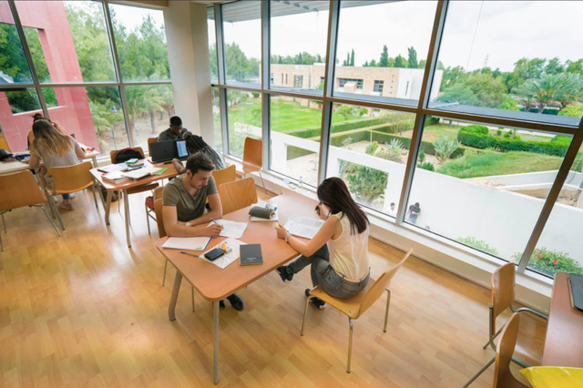 Chi phí học tập hợp lý cùng cơ hội học bổng 100% tại Cyprus International University - 2 Chi phí học tập hợp lý cùng cơ hội học bổng 100% tại Cyprus International University - 2