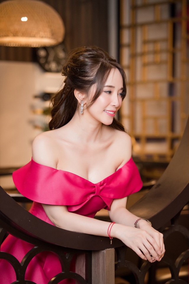 Hơn 1 năm sau ly hôn Quỳnh Nga hiện tại hạnh phúc, gọi Việt Anh là “anh cả” - 5 Hơn 1 năm sau ly hôn Quỳnh Nga hiện tại hạnh phúc, gọi Việt Anh là “anh cả” - 5