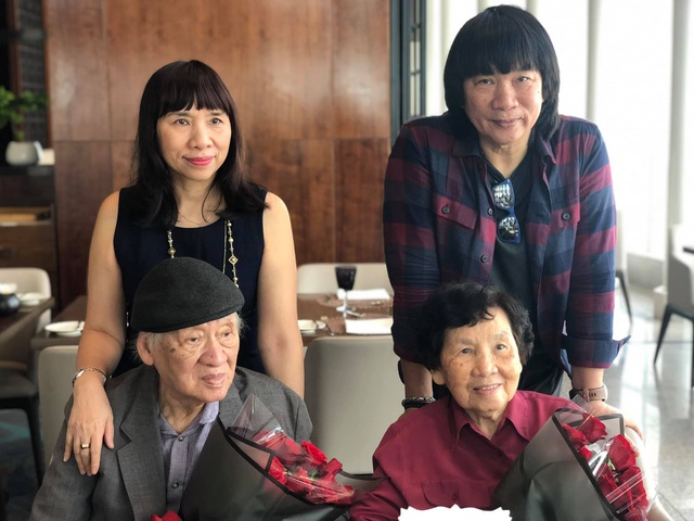Siêu mẫu Hà Anh: Ông là tình yêu, là ngọn lửa gắn kết gia đình chúng tôi - 7 Siêu mẫu Hà Anh: Ông là tình yêu, là ngọn lửa gắn kết gia đình chúng tôi - 7