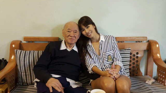Siêu mẫu Hà Anh: Ông là tình yêu, là ngọn lửa gắn kết gia đình chúng tôi - 2 Siêu mẫu Hà Anh: Ông là tình yêu, là ngọn lửa gắn kết gia đình chúng tôi - 2
