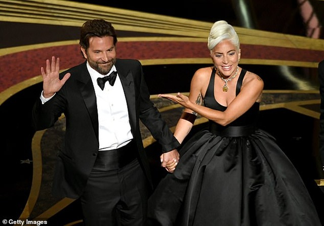 Tài tử “A Star Is Born” Bradley Cooper “ngán” những mùa giải điện ảnh - 1 Tài tử “A Star Is Born” Bradley Cooper “ngán” những mùa giải điện ảnh - 1
