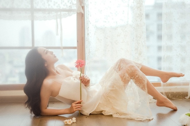 3 bông hồng tiếp viên hàng không Việt xinh đẹp, nóng bỏng như người mẫu - 13 3 bông hồng tiếp viên hàng không Việt xinh đẹp, nóng bỏng như người mẫu - 13