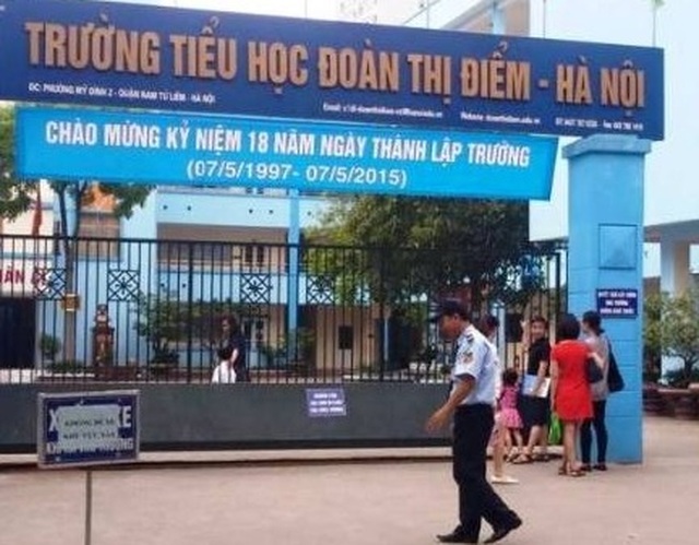 Hà Nội: Trường tiểu học bỏ quên học sinh lớp 3 trên xe đưa đón - 1 Hà Nội: Trường tiểu học bỏ quên học sinh lớp 3 trên xe đưa đón - 1