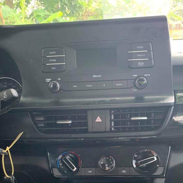 Kia Seltos bản tiêu chuẩn tăng giá 10 triệu, thêm màn hình để chiều khách - 1 Kia Seltos bản tiêu chuẩn tăng giá 10 triệu, thêm màn hình để chiều khách - 1
