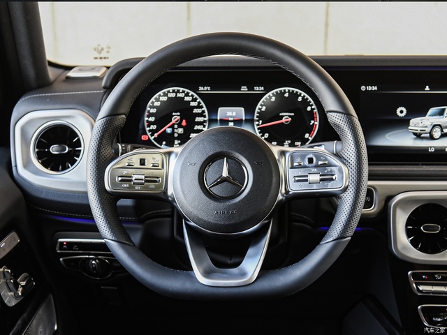 Mercedes-Benz G350 - Câu chuyện Y phục xứng kỳ đức - 7 Mercedes-Benz G350 - Câu chuyện Y phục xứng kỳ đức - 7