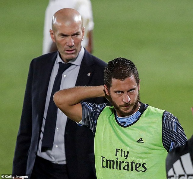 HLV Zinedine Zidane tức giận khi Eden Hazard lại phát phì - 1 HLV Zinedine Zidane tức giận khi Eden Hazard lại phát phì - 1