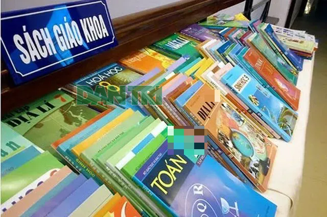 Hé lộ “bức tranh kinh doanh” của Nhà xuất bản Giáo dục - 1 Hé lộ “bức tranh kinh doanh” của Nhà xuất bản Giáo dục - 1