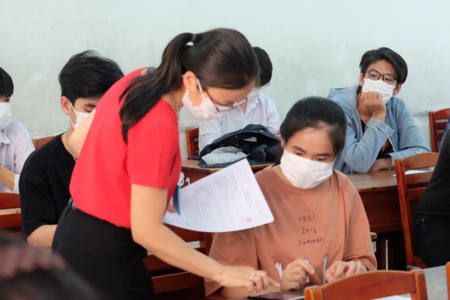 Đà Nẵng cơ bản chấm thi tốt nghiệp THPT xong, chưa thấy bài Văn đạt điểm 10 - 1 Đà Nẵng cơ bản chấm thi tốt nghiệp THPT xong, chưa thấy bài Văn đạt điểm 10 - 1