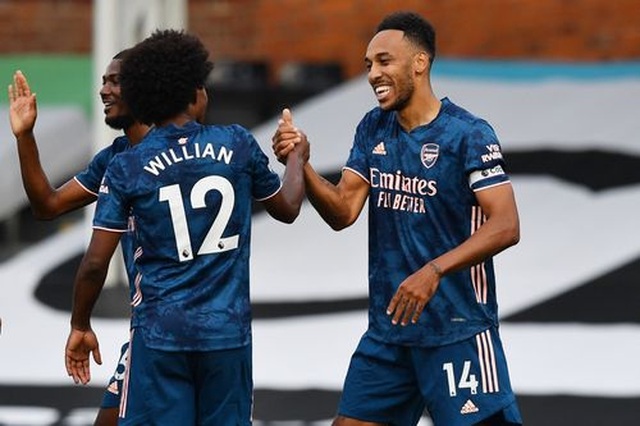 Nhìn lại trận đấu Arsenal nhẹ nhàng đoạt ba điểm từ tay Fulham - 11 Nhìn lại trận đấu Arsenal nhẹ nhàng đoạt ba điểm từ tay Fulham - 11
