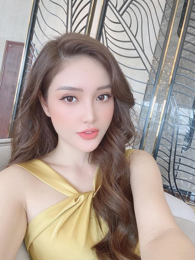 Bạn gái đẹp ngất ngây của chàng thủ môn Văn Biểu - 10 Bạn gái đẹp ngất ngây của chàng thủ môn Văn Biểu - 10