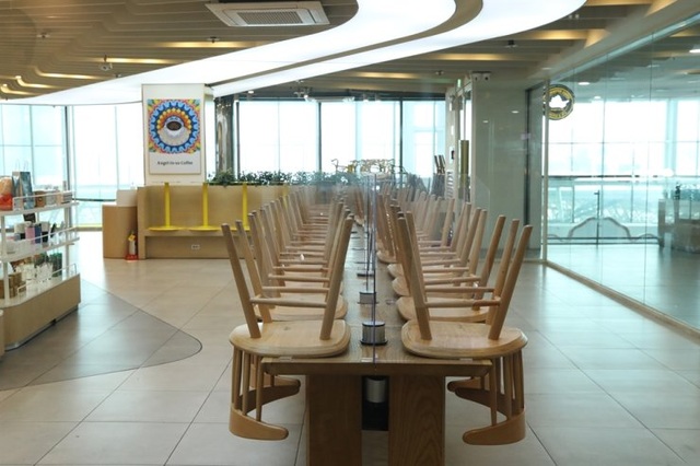 Giới trẻ Hàn Quốc uống rượu trong nhà nghỉ vì quán bar đóng cửa - 1 Giới trẻ Hàn Quốc uống rượu trong nhà nghỉ vì quán bar đóng cửa - 1
