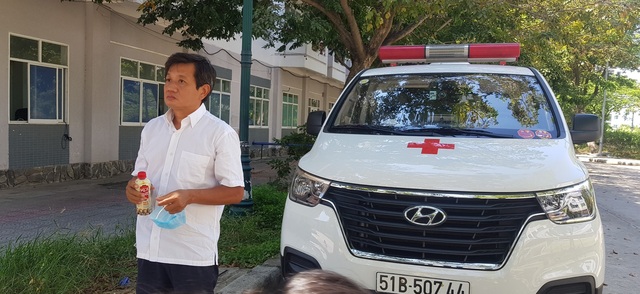 Ông Đoàn Ngọc Hải và xe cứu thương miễn phí chở bệnh nhân nghèo đến Đà Nẵng - 3 Ông Đoàn Ngọc Hải và xe cứu thương miễn phí chở bệnh nhân nghèo đến Đà Nẵng - 3