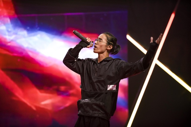 “Nổi da gà” thí sinh King of Rap làm mới hit của diva Hồng Nhung, Bằng Kiều - 5 “Nổi da gà” thí sinh King of Rap làm mới hit của diva Hồng Nhung, Bằng Kiều - 5