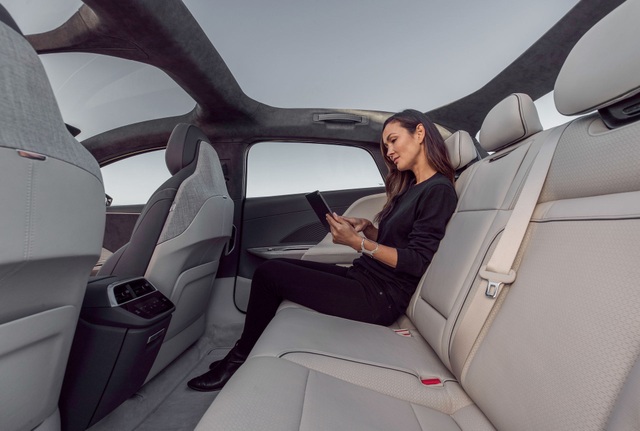 Sedan thể thao chạy điện Lucid Air - đối thủ cực gắt của Tesla - 14 Sedan thể thao chạy điện Lucid Air - đối thủ cực gắt của Tesla - 14