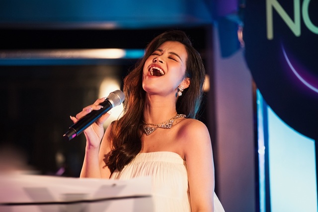 Đông Nhi “bế bụng bầu” vẫn “cháy hết mình” song ca cùng Noo Phước Thịnh - 7 Đông Nhi “bế bụng bầu” vẫn “cháy hết mình” song ca cùng Noo Phước Thịnh - 7