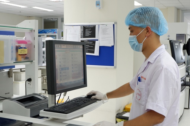 Điều ít biết về lực lượng truy tìm những đòn đánh vô hình của Covid-19 - 4 Điều ít biết về lực lượng truy tìm những đòn đánh vô hình của Covid-19 - 4
