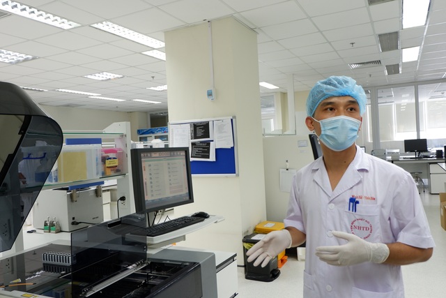 Điều ít biết về lực lượng truy tìm những đòn đánh vô hình của Covid-19 - 7 Điều ít biết về lực lượng truy tìm những đòn đánh vô hình của Covid-19 - 7